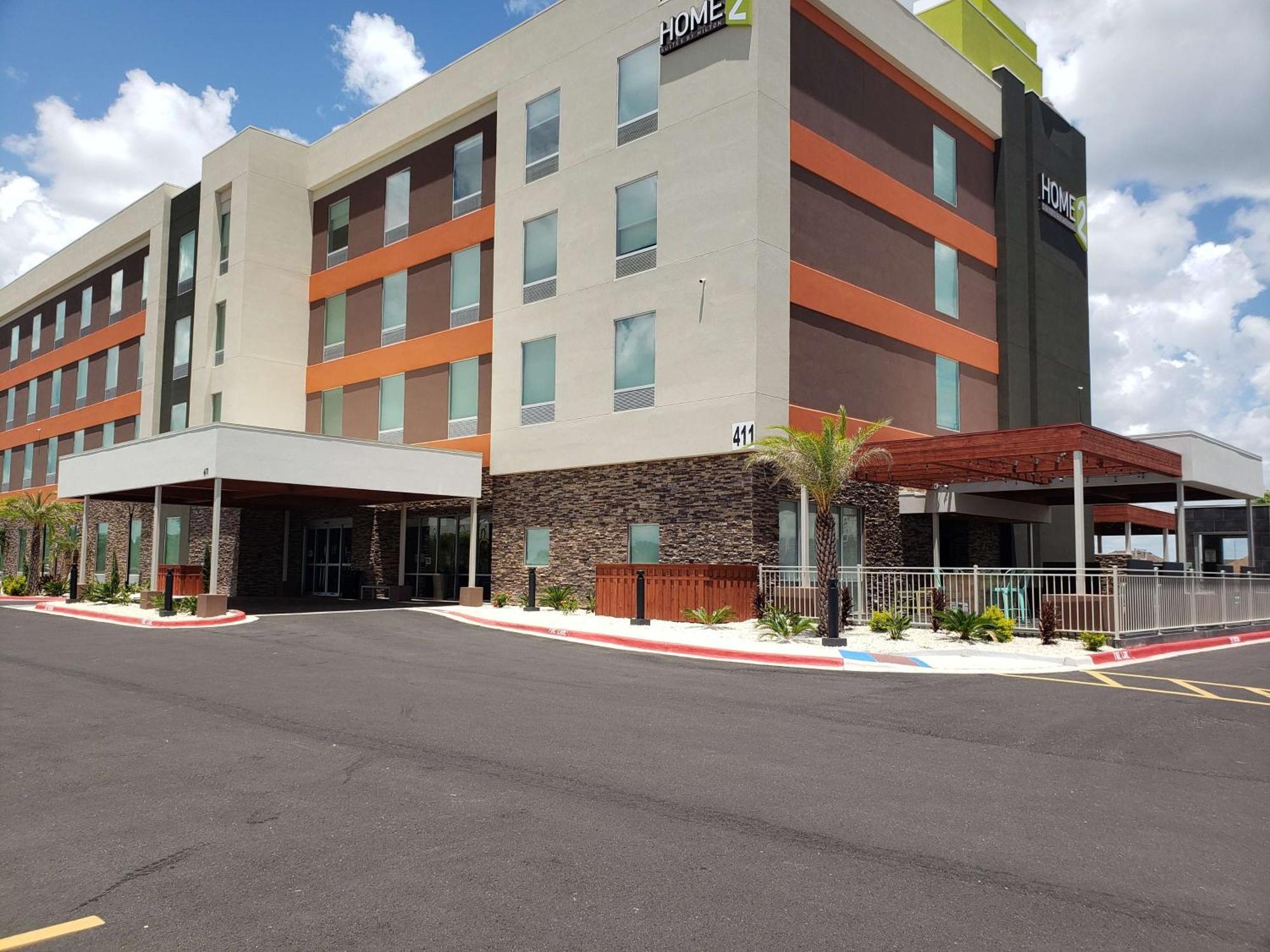 Home2 Suites By Hilton Edinburg Exterior photo